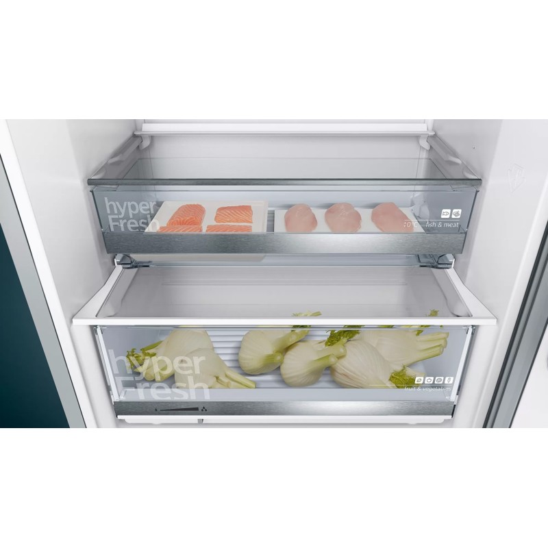 SIEMENS - Combinado LowFrost IQ500 KG49EAICA