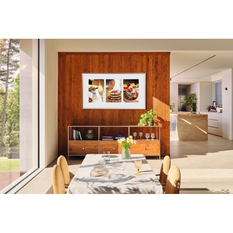 Samsung TQ43LS03FAU The Frame TV QLED Plano 109,2 cm (43") 4K Ultra HD, Smart TV, Wi-Fi, Ethernet, LAN, Bluetooth, Preto - TQ43LS03FAUXXC - 8806097110903