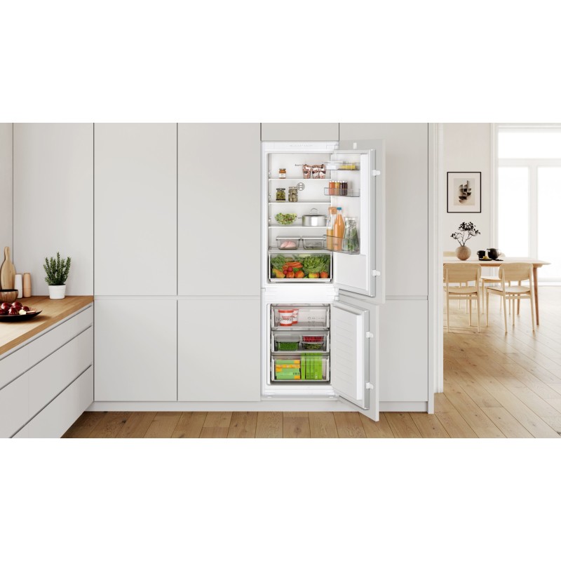 BOSCH - Combinado Enc. Serie2 KIN86NSE0