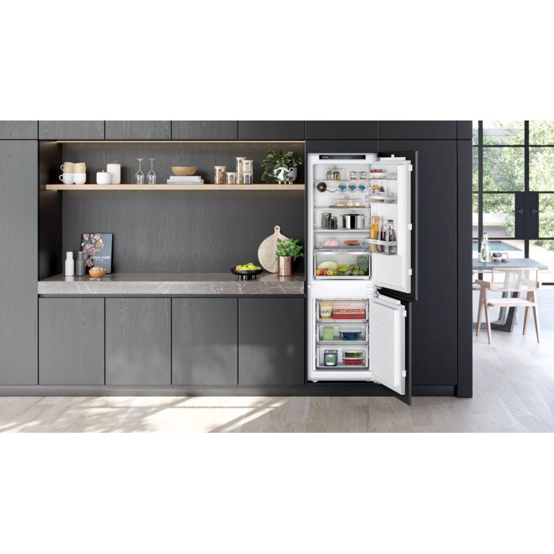 SIEMENS - Combinado Enc. No Frost IQ300 KI86NHFE0