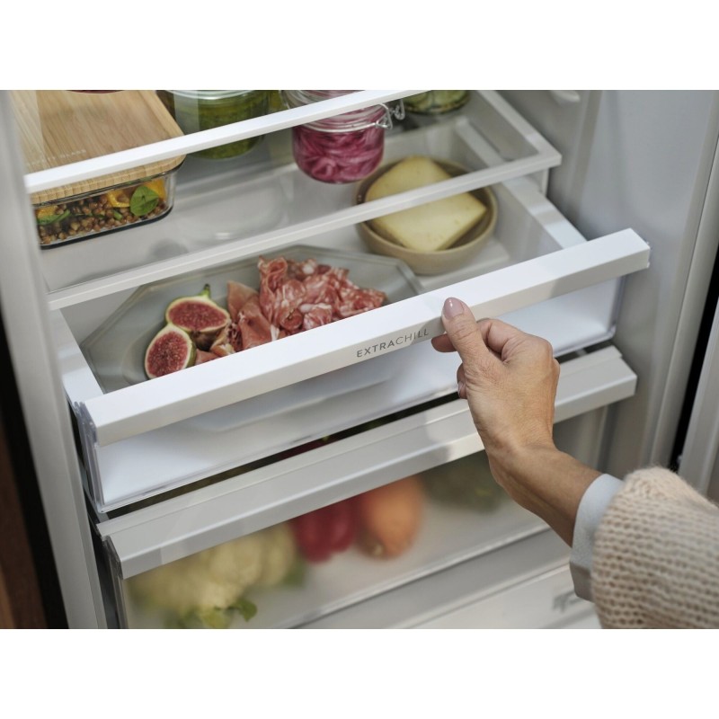 ELECTROLUX - Combinado Encastre ENA7CE18S1