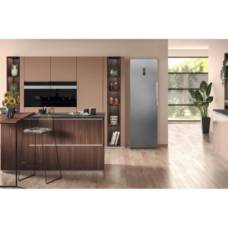 HOTPOINT - Congelador Vertical UH8 F3D XI