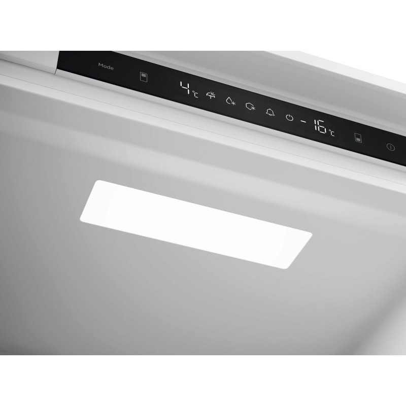 ELECTROLUX - Combinado Encastre LNN3CE18S