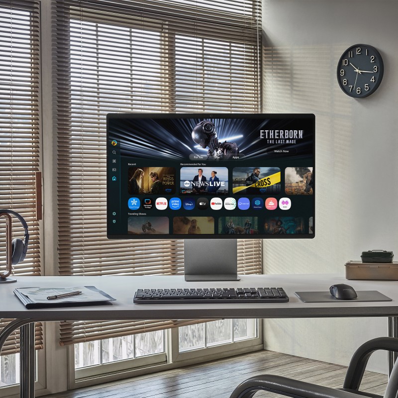 Samsung M9 M90SF S32FM900SU QD-OLED Monitor Gaming Plano, 81,3 cm (32"), 3840 x 2160 pixels 4K Ultra HD, Smart TV, 165Hz, USB-C, DisplayPort, HDMI, Ajuste de Altura, Pivot, Altifalantes Integrados, Prateado - LS32FM900SUXEN - 8806097342847